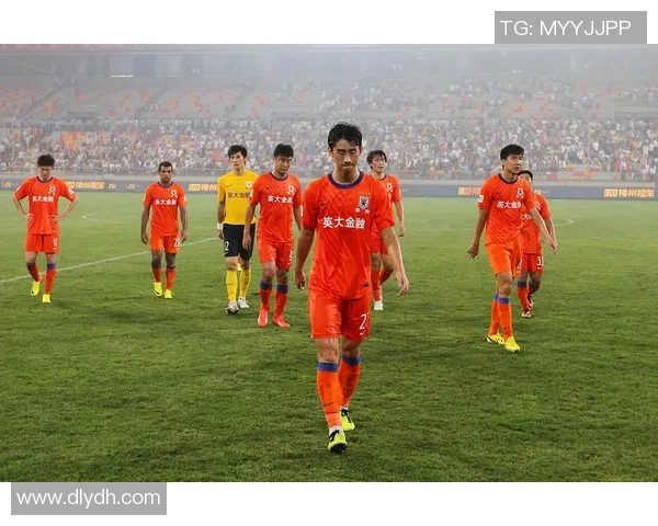 四川足球老球星排名榜揭晓 川足传奇人物盘点与历史贡献分析