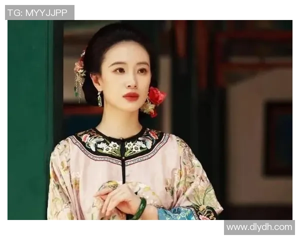 中国女足球星李梦简历与成长历程解析:从青涩到巅峰的励志之路 中国女足球星李梦简历与成长历程解析:从青涩到巅峰的励志之路