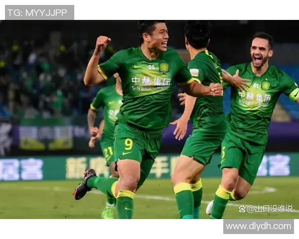 球星风采尽显足球场上 王者之姿引领赛场激情与荣耀